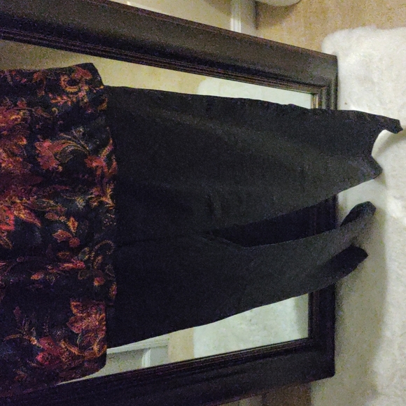 Pajamas set - Picture 4 of 4